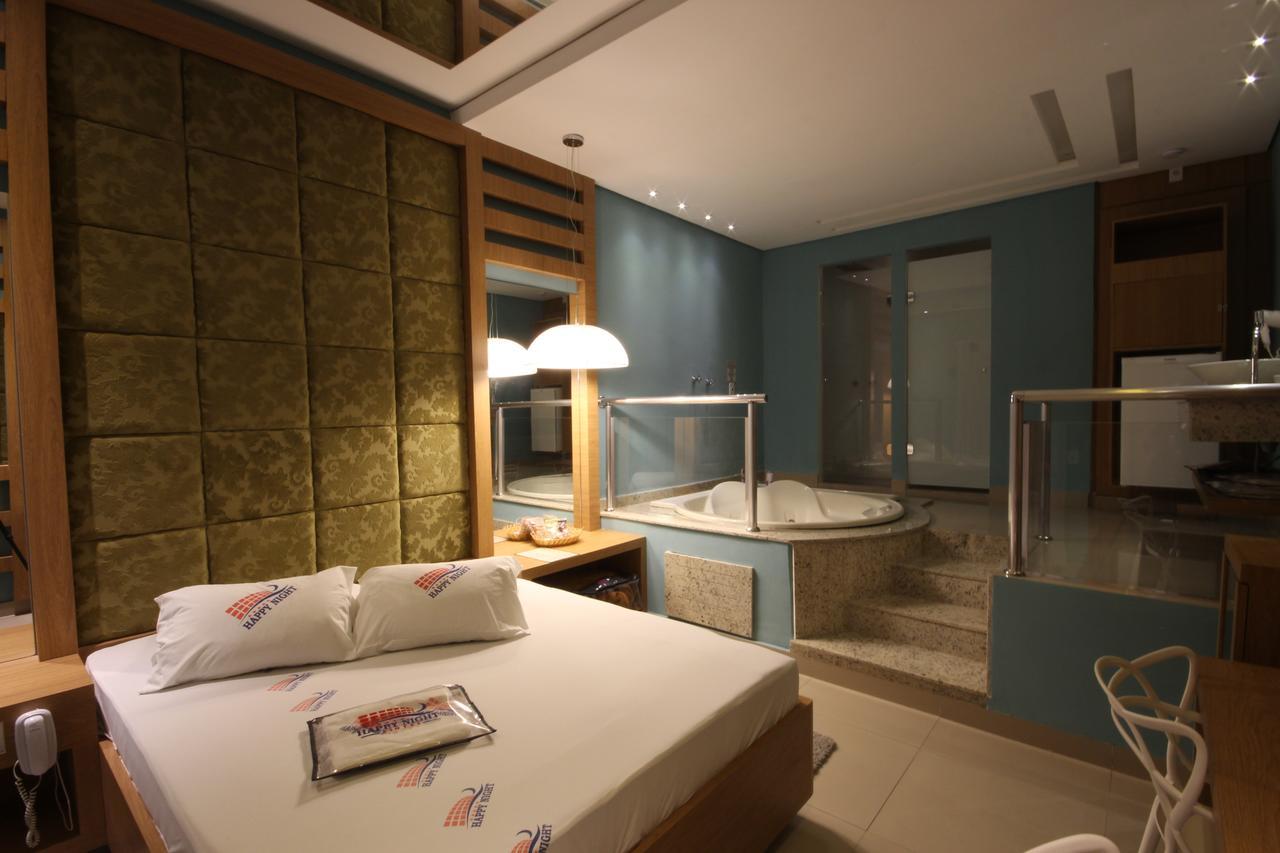 Hotel Happy Night (Adults Only) Cotia  Zewnętrze zdjęcie