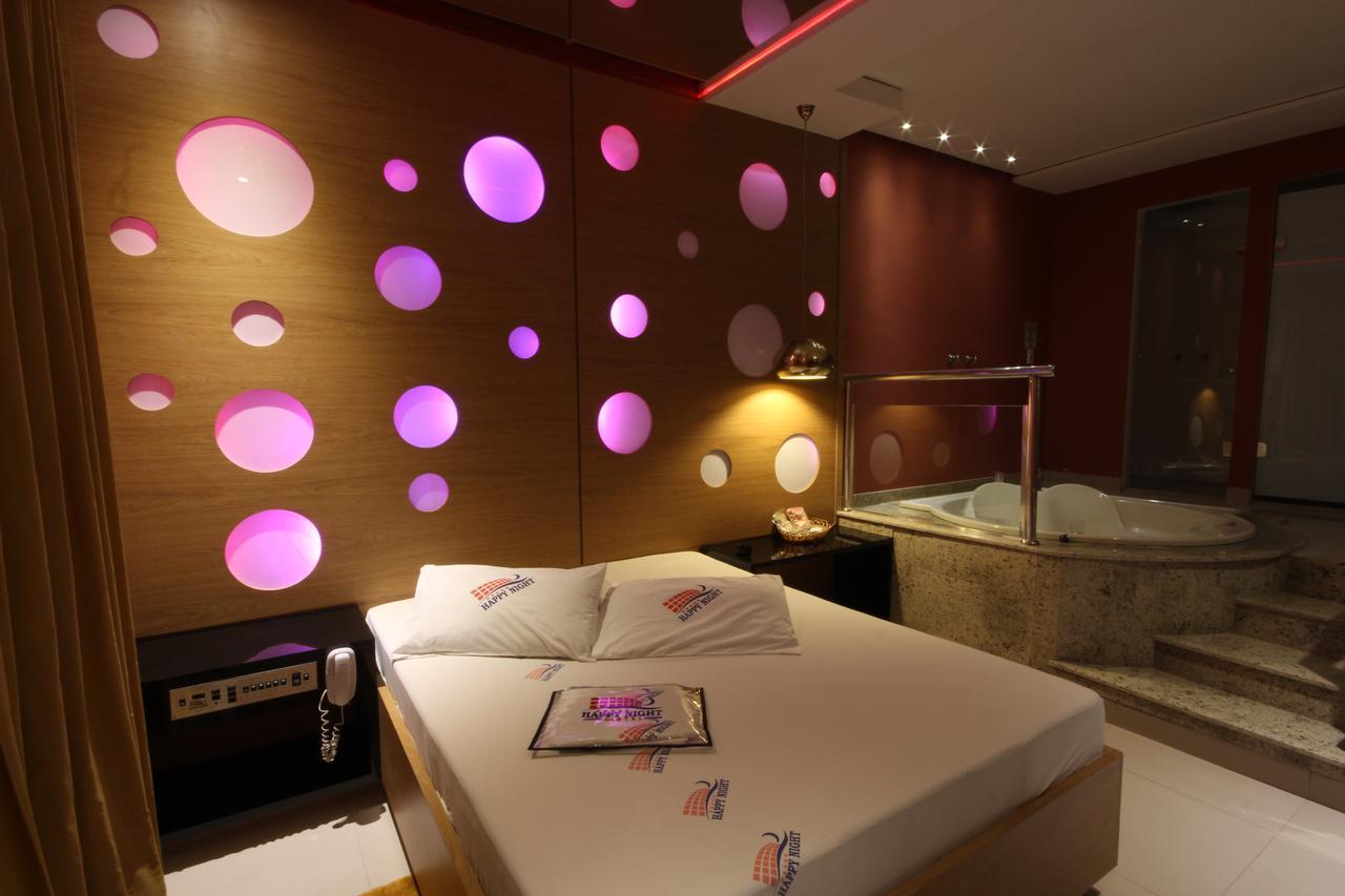 Hotel Happy Night (Adults Only) Cotia  Zewnętrze zdjęcie