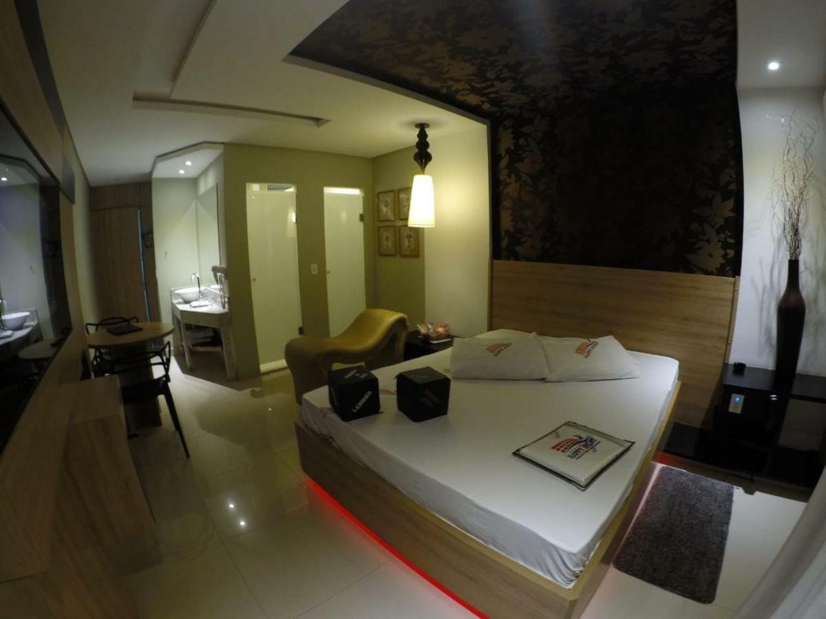 Hotel Happy Night (Adults Only) Cotia  Zewnętrze zdjęcie