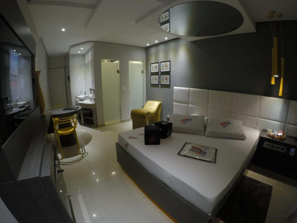 Hotel Happy Night (Adults Only) Cotia  Zewnętrze zdjęcie
