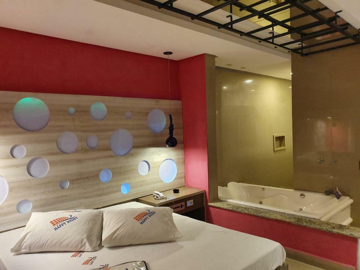Hotel Happy Night (Adults Only) Cotia  Zewnętrze zdjęcie